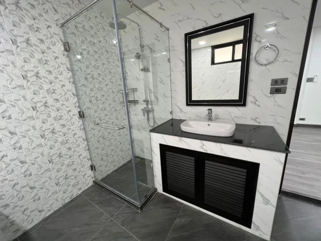 Townhouse Suk 26- — photo 15