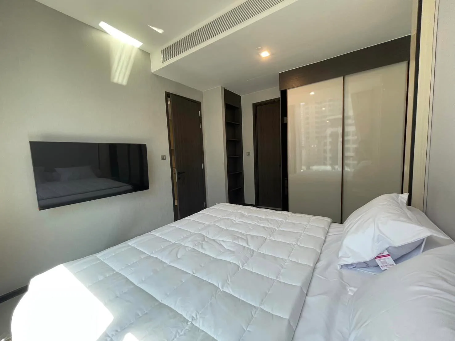 Laviq Sukhumvit 57 — photo 6