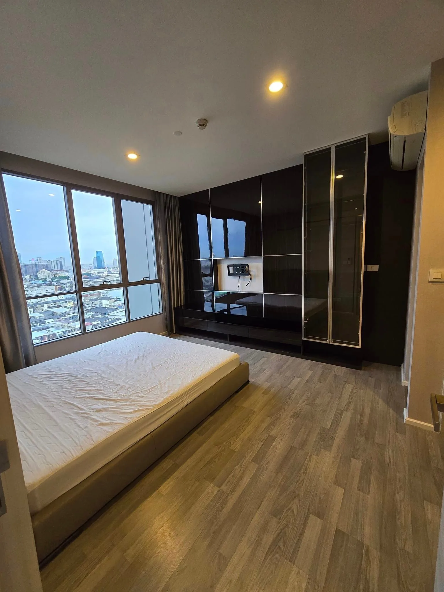 The Room Sathorn - St.Louis — photo 7