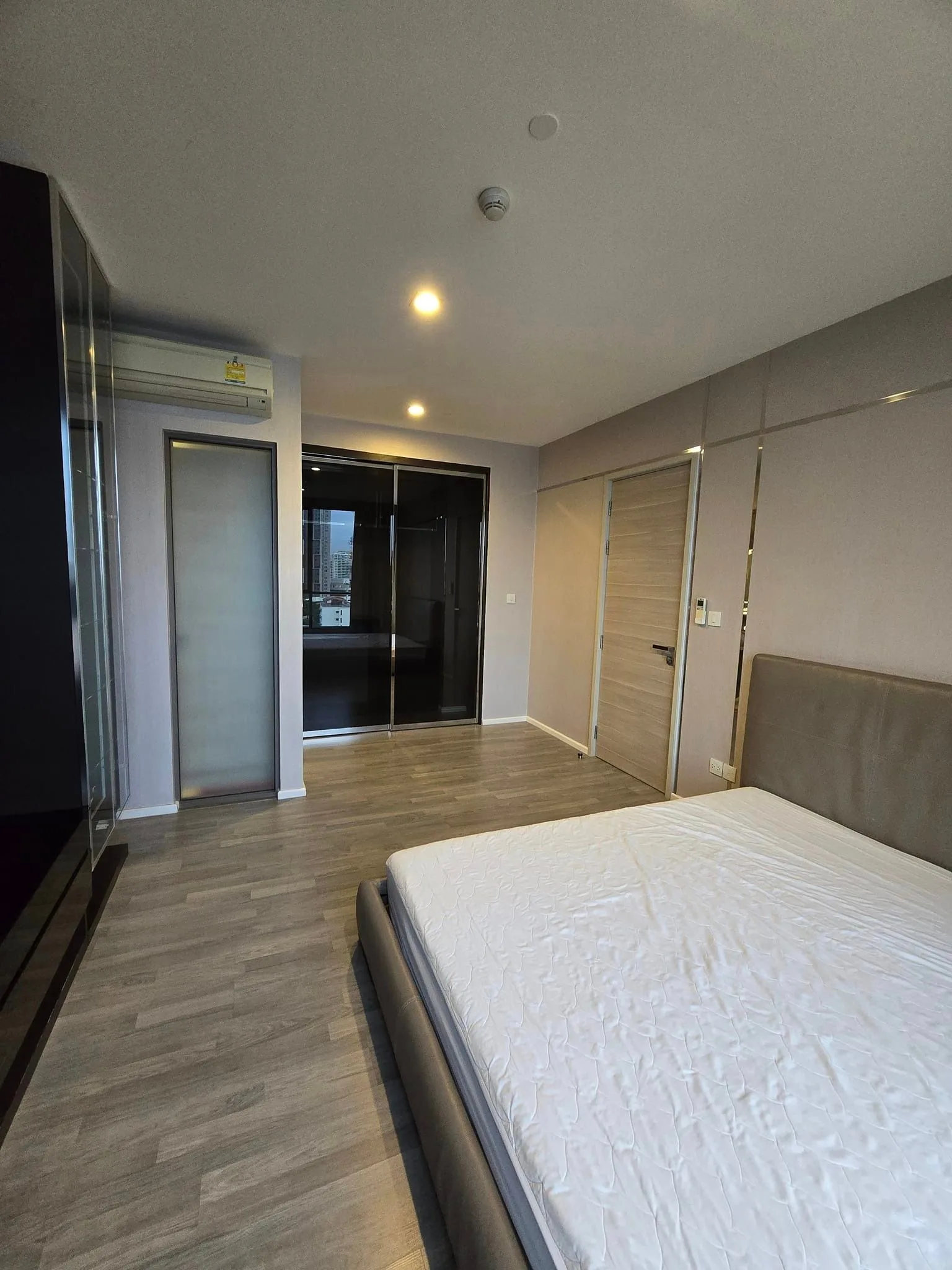 The Room Sathorn - St.Louis — photo 9