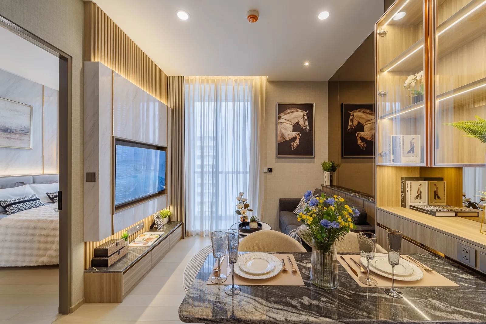 The Extro Phayathai-rangnam — photo 2