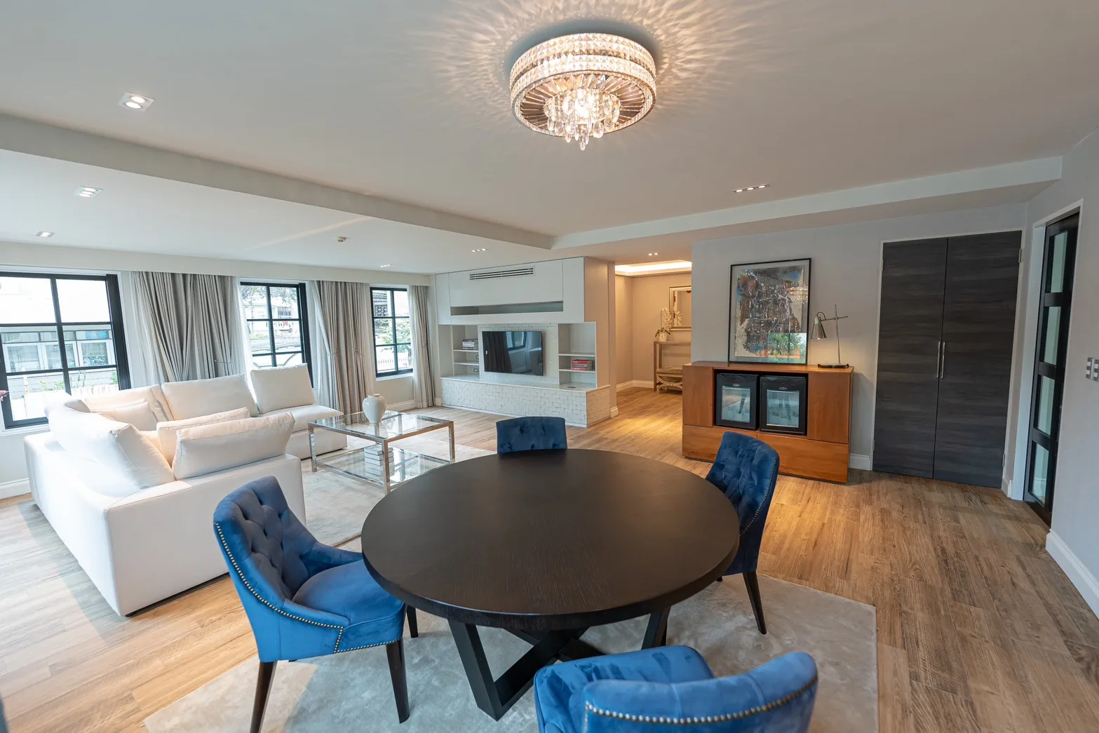 Penthouse Condominium — photo 5