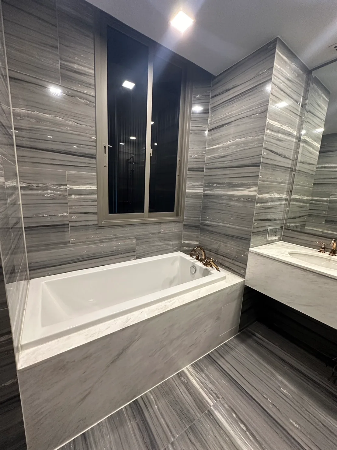 Ashton Residence 41 — photo 11