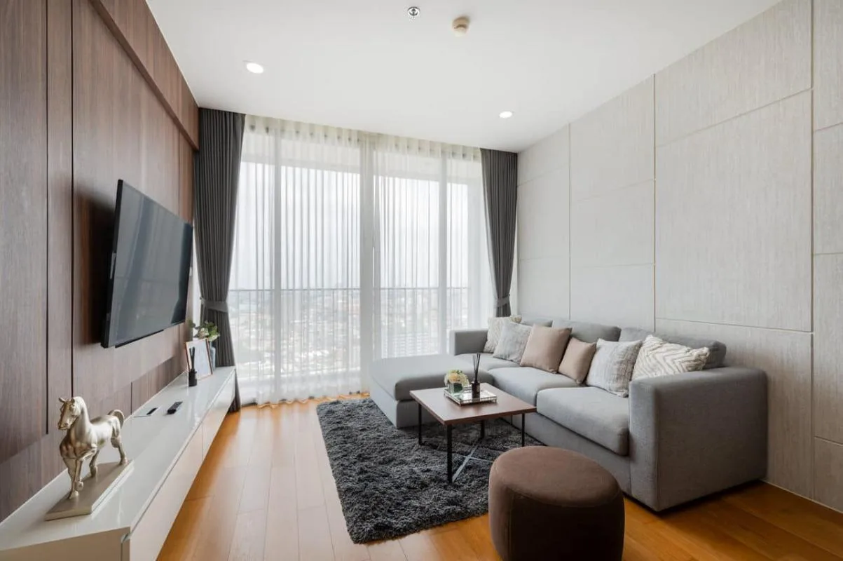Bright Wongwian Yai — photo 6