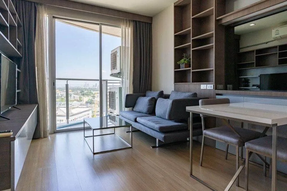 Sky Walk Condominium — photo 2