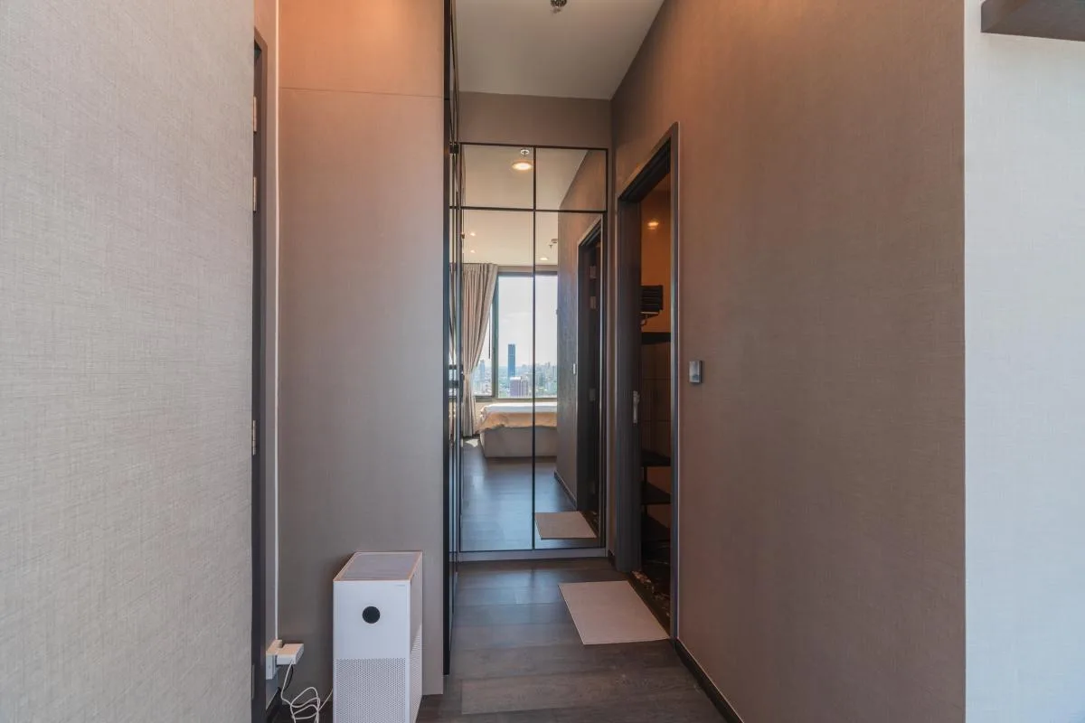 Edge Sukhumvit 23 — photo 11