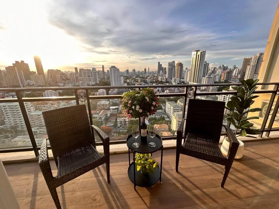 Royce Private Residences — photo 6