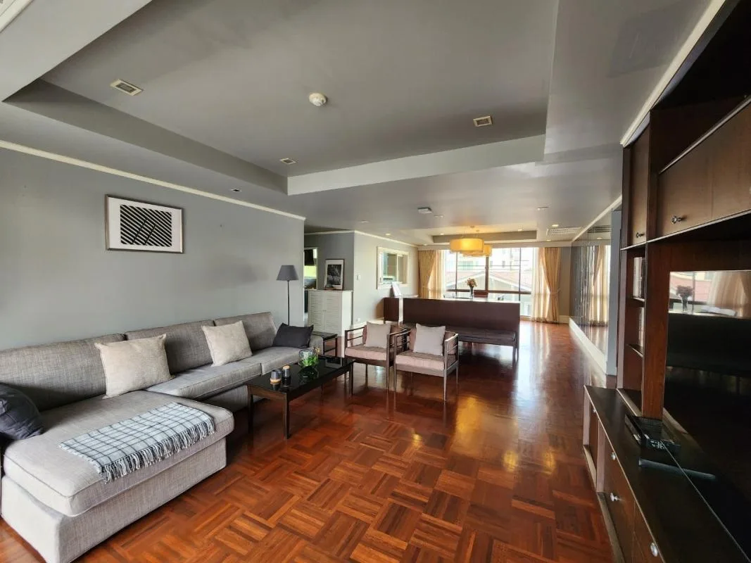 Monet House Apartment — photo 3