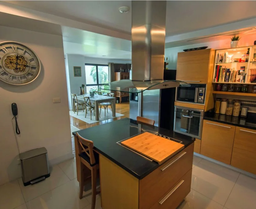 The Lanai Sathorn — photo 2