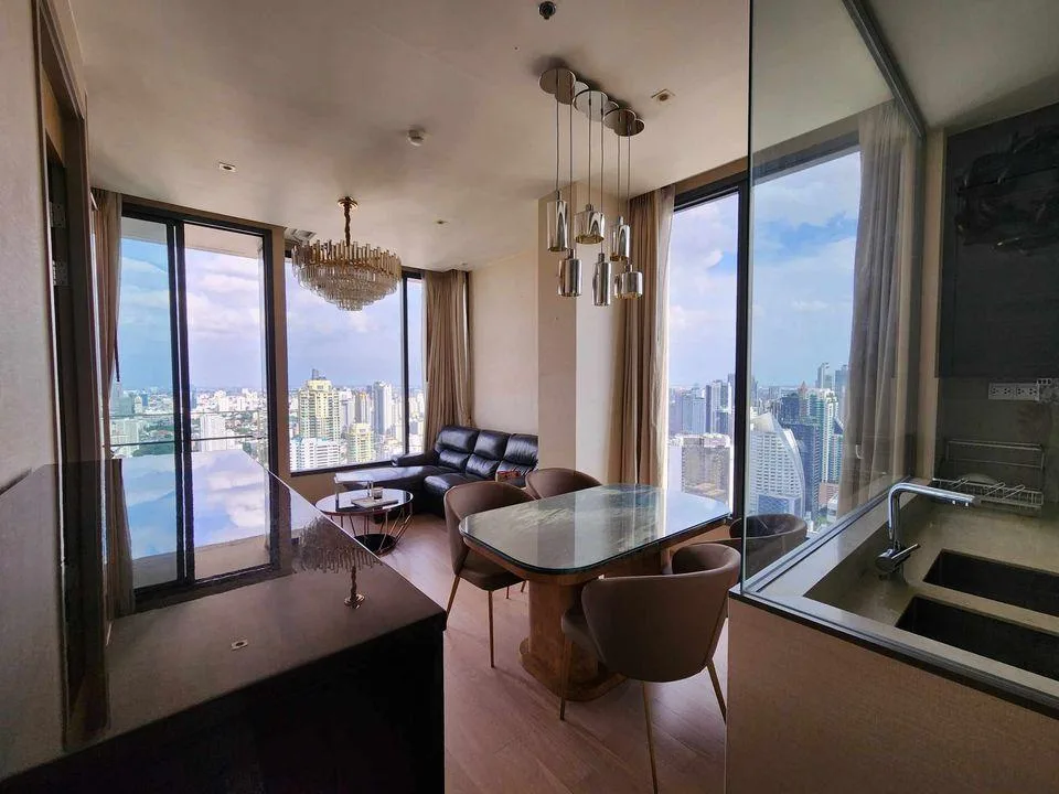 The Esse Asoke — photo 2