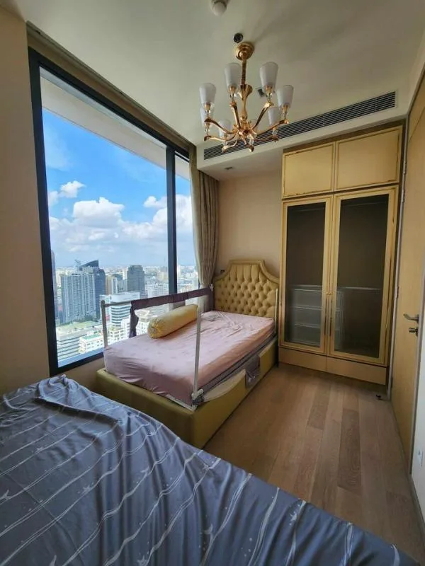 The Esse Asoke — photo 8